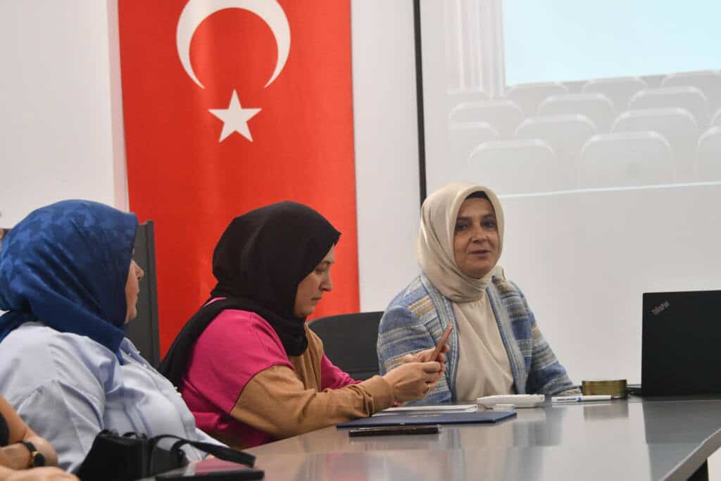 Sakarya Üniversitesinde Sinema Terapi Atölyesi Başladı