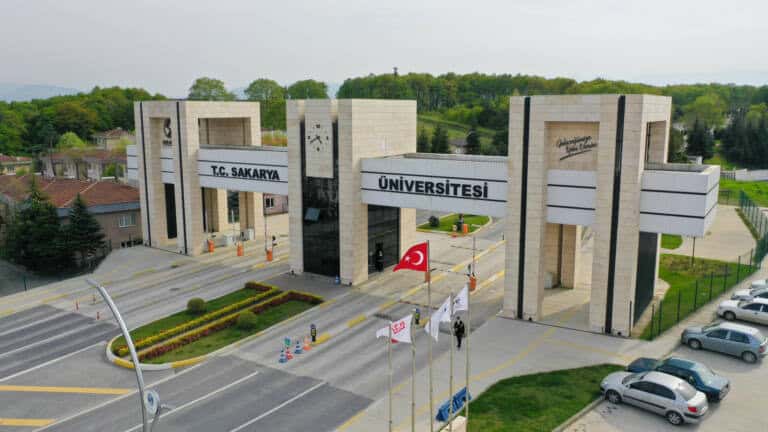 Sakarya Üniversitesinden 32 Akademisyen Dünyanın En Etkilileri Arasında