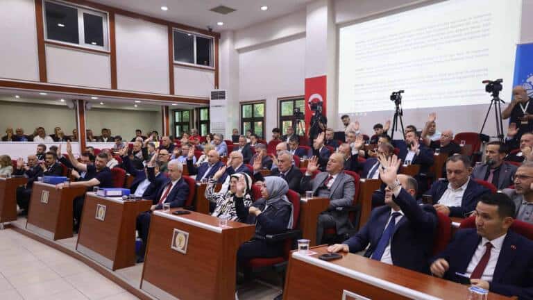 Sakarya’da 153 Kırmızı Dolmuş Taksiye Dönüştürülüyor
