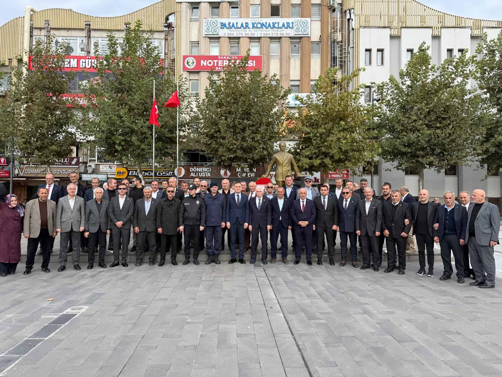 Sakarya’da Muhtarlar Günü Çelenk Töreni Düzenlendi