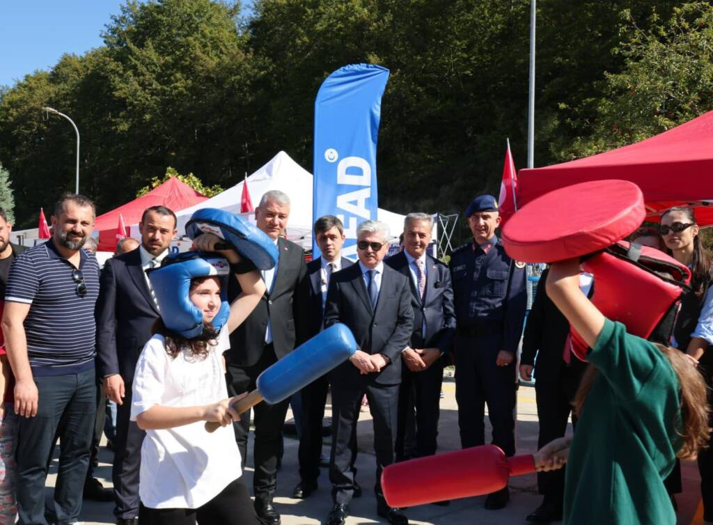 Sakarya’da TÜBİTAK Destekli Bilim Projesi Başladı