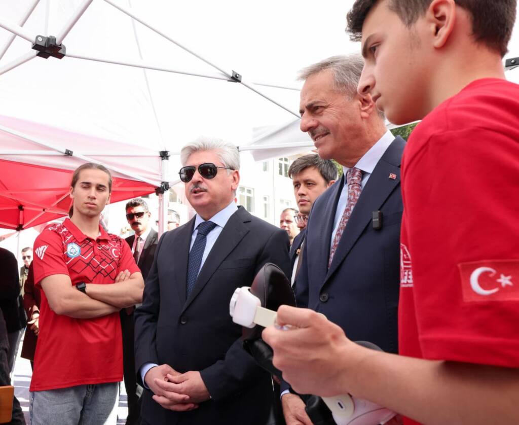 Sakarya’da TÜBİTAK Destekli Bilim Projesi Başladı