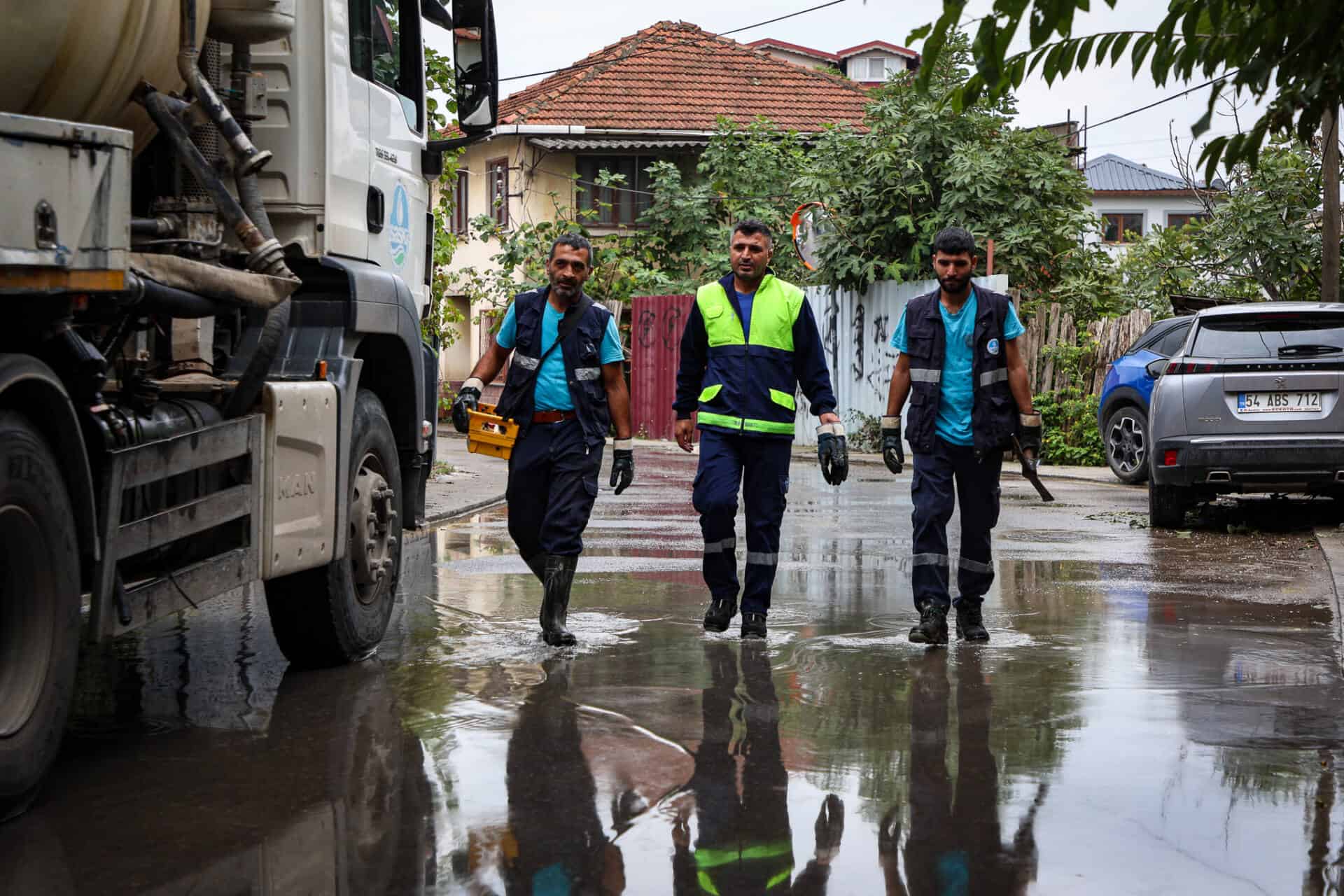 SASKİ altyapı bakım ve temizlik çalışmalarını sürdürüyor