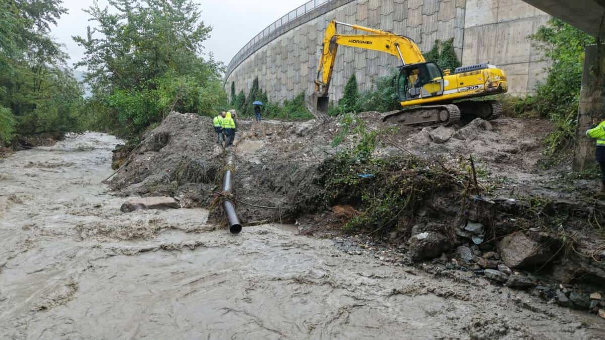 SASKİ heyelan sonrası altyapı onarımlarını sürdürüyor