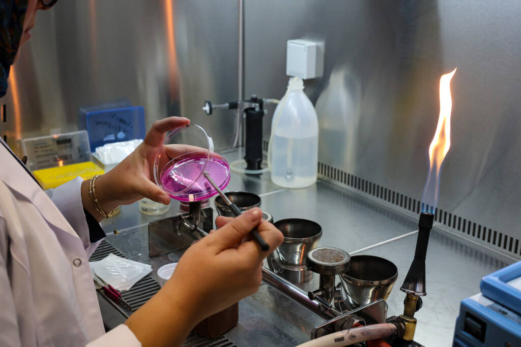 SASKİ içme suyunu 226 parametrede analiz ediyor