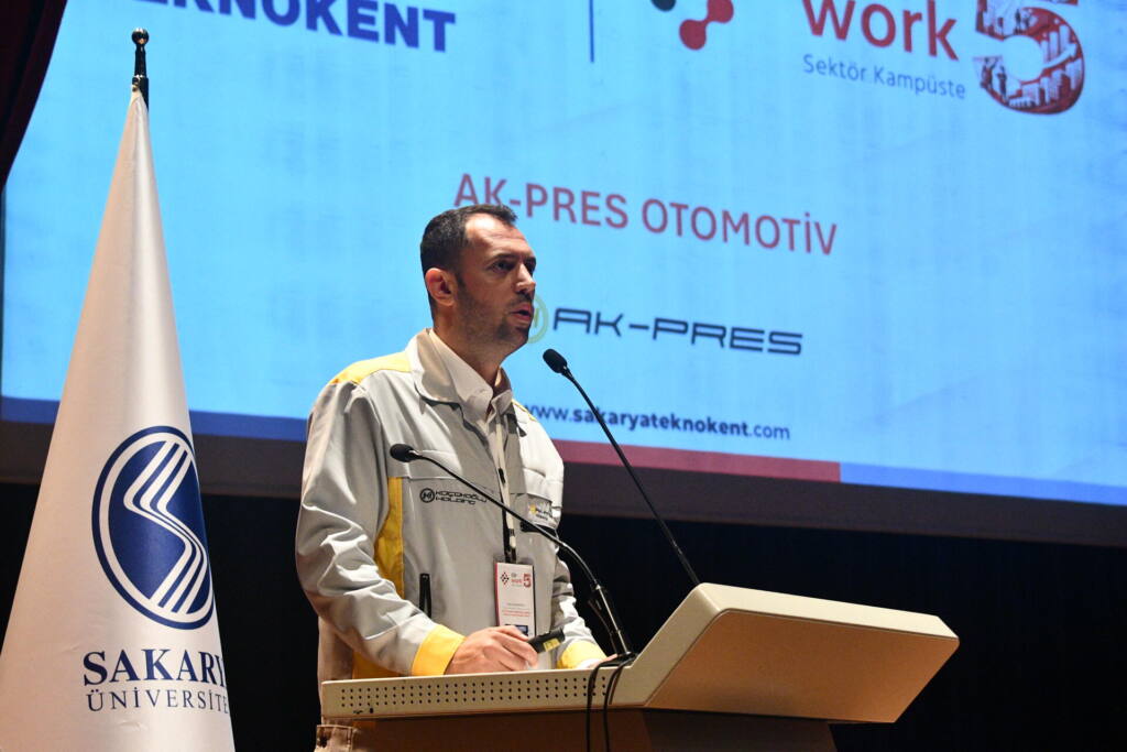 SAÜ Co-Work Etkinliği Öğrencileri İş Dünyasıyla Buluşturdu