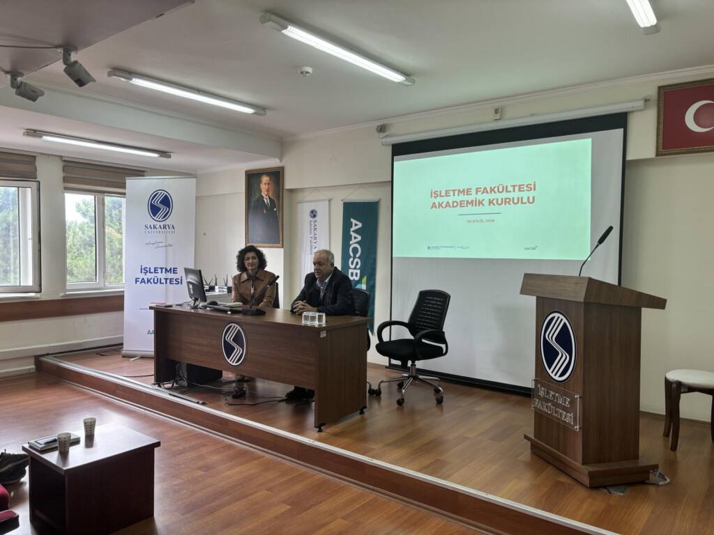 SAU İşletme Fakültesi Akademik Kurul Toplantısı Yapıldı