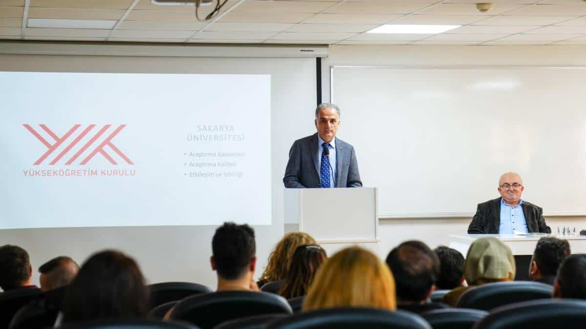 SAÜ Siyasal Bilgiler Fakültesi Akademik Kurul Toplantısı Yapıldı