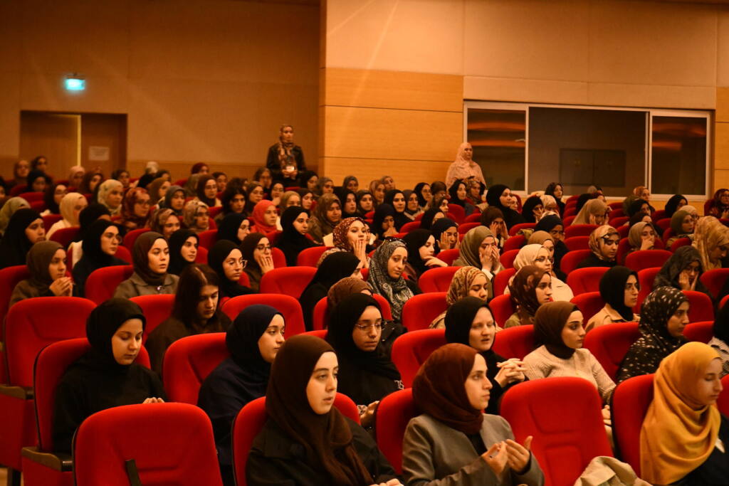 SAU’da Gençlik ve İman Konferansı Düzenlendi