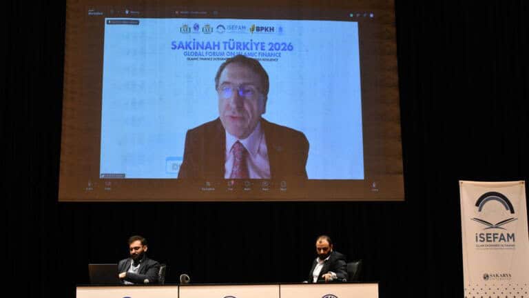 SAU’de İslami Finansın Küresel Krizlerdeki Rolü Ele Alındı