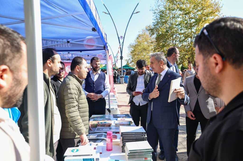 SAÜ’de Öğrenci Toplulukları Tanıtım Günleri Başladı