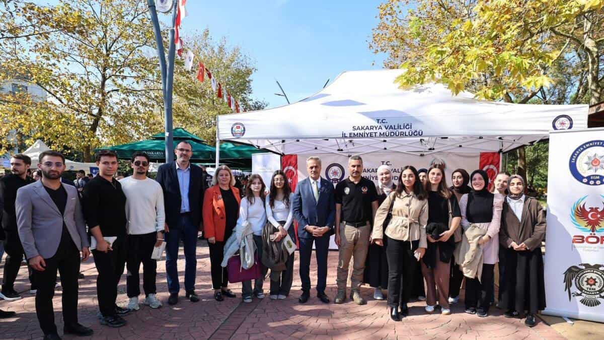 SAÜ’de Öğrenci Toplulukları Tanıtım Günleri Başladı