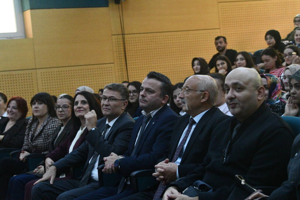 SAÜ’de Türk Dilinin Tarihsel Gelişimi Anlatıldı