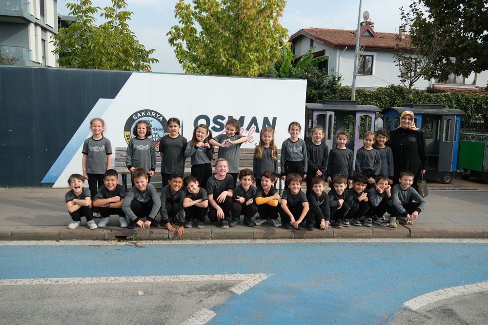Serdivan Trafik Park’ta Miniklere Uygulamalı Trafik Eğitimi