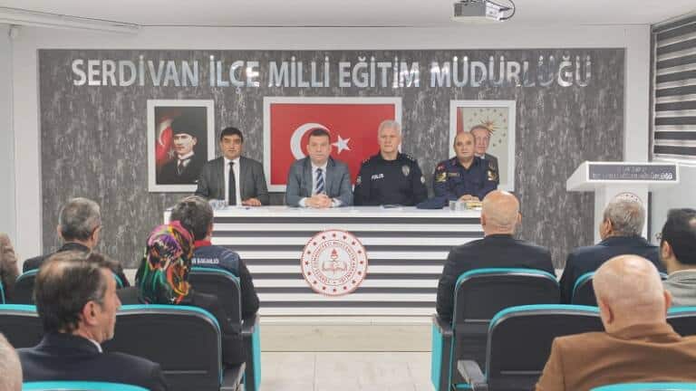 Serdivan’da Ekim Ayı Muhtarlar ve Güvenlik Toplantısı Yapıldı