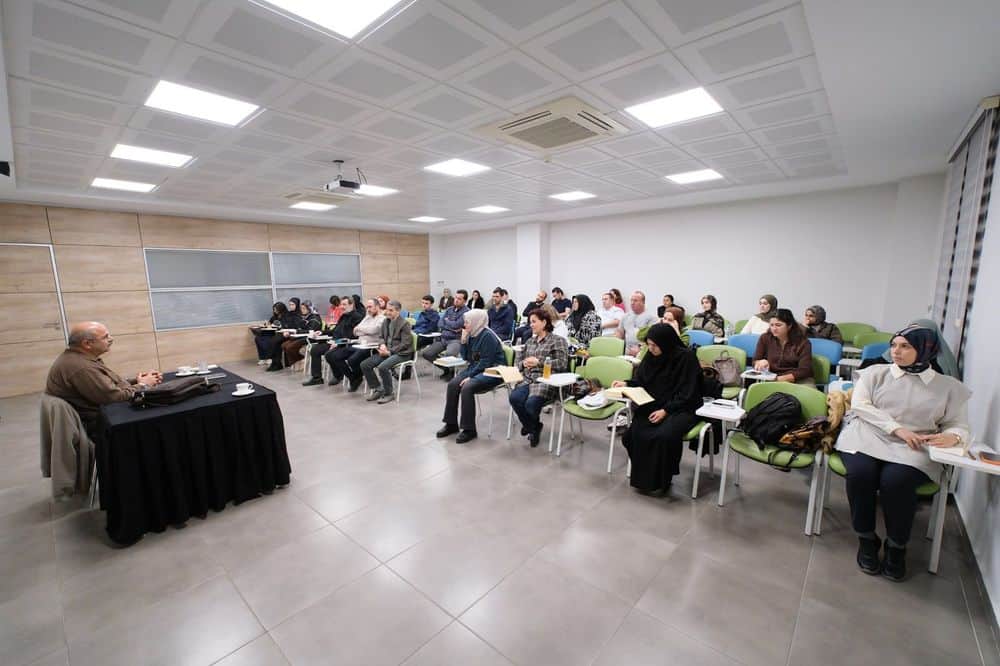 Serdivan’da Şehrin Akademisi Kültür Sanat Eğitimlerine Devam Ediyor