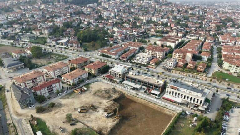 Serdivan’da Sporcu Fabrikası İnşaatı Devam Ediyor