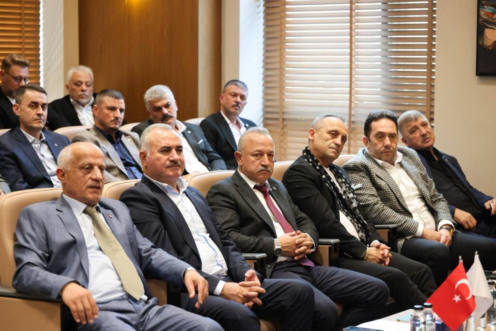 Vali Doğan Sakarya Ticaret Borsası Toplantısına Katıldı