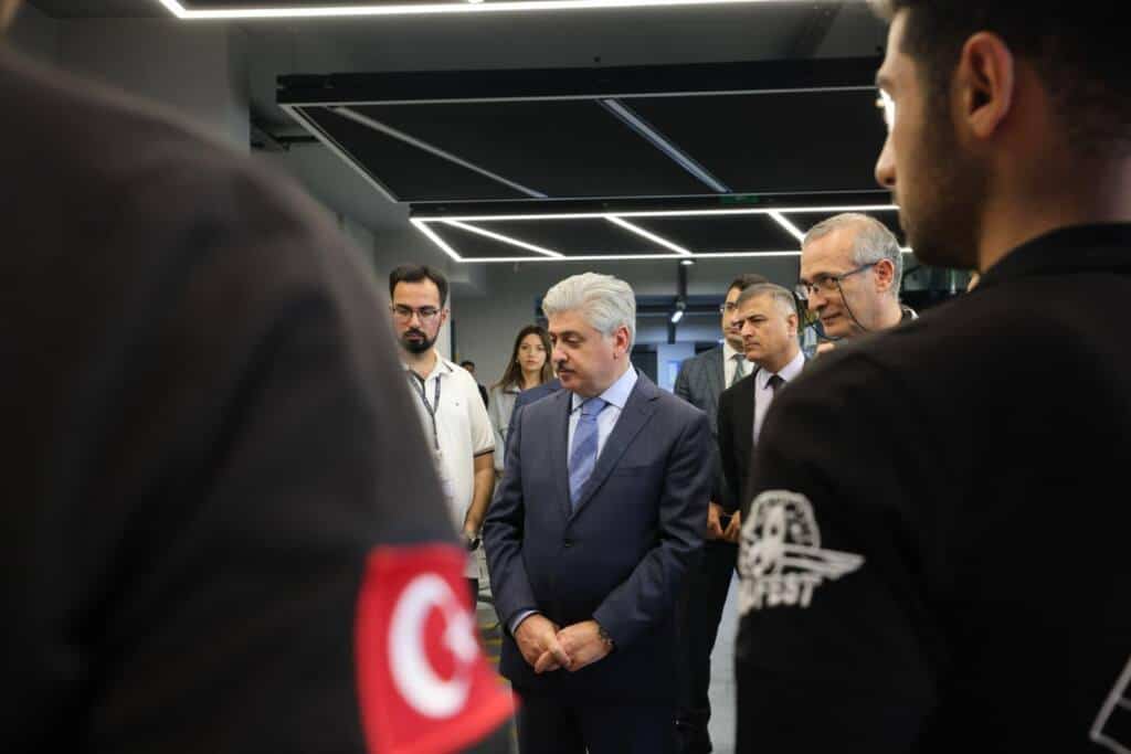 Vali Doğan, TEKNOFEST’te Derece Alan SAU’lüleri Tebrik Etti